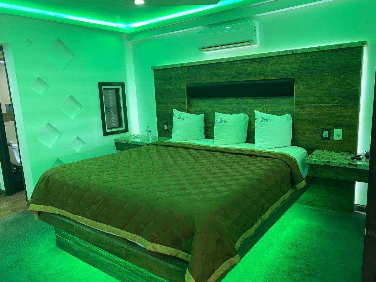 Hotel Fiesta Rosarito Esterno foto